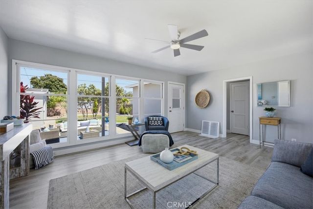2824 Charlemagne Avenue, Long Beach, CA 90815