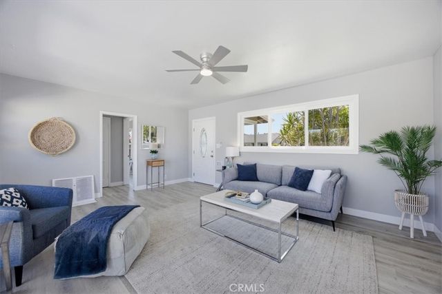 2824 Charlemagne Avenue, Long Beach, CA 90815
