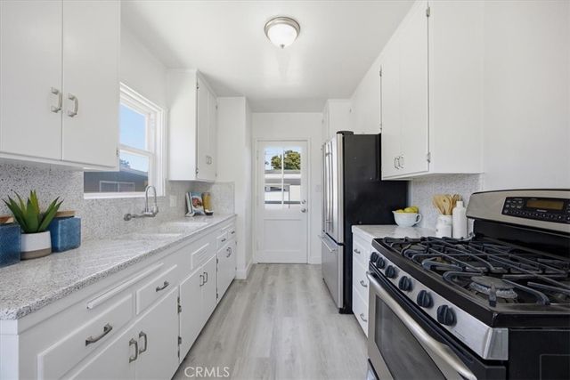 2824 Charlemagne Avenue, Long Beach, CA 90815