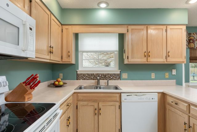 6587 Hickory Brook Road, Chattanooga, TN 37421