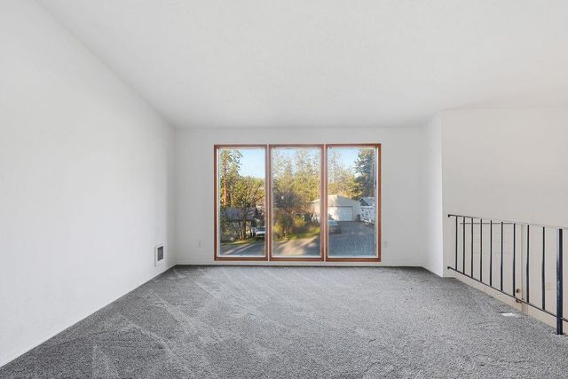 627 S S Sunderland Rd, Spokane Valley, WA 99206