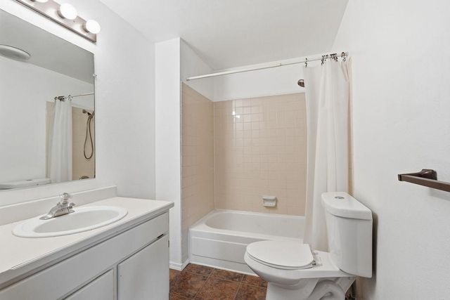 627 S S Sunderland Rd, Spokane Valley, WA 99206