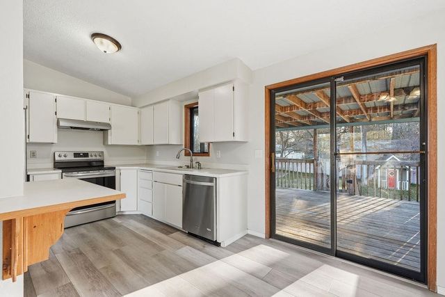 627 S S Sunderland Rd, Spokane Valley, WA 99206