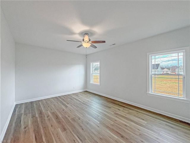 522 Millbrooke CIR, Elizabeth City, NC 27909