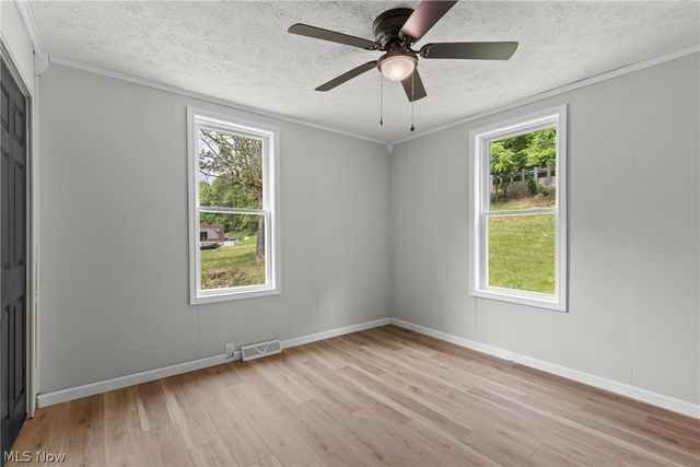56775 Colerain Pike, Martins Ferry, OH 43935
