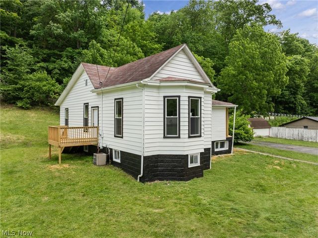 56775 Colerain Pike, Martins Ferry, OH 43935