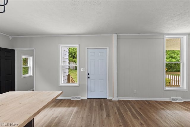 56775 Colerain Pike, Martins Ferry, OH 43935