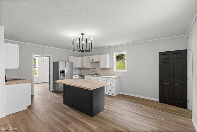 56775 Colerain Pike, Martins Ferry, OH 43935