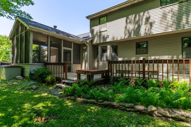 10712 Creek Gap Court, Fort Wayne, IN 46845