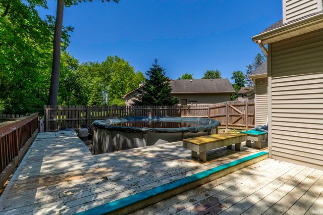 10712 Creek Gap Court, Fort Wayne, IN 46845