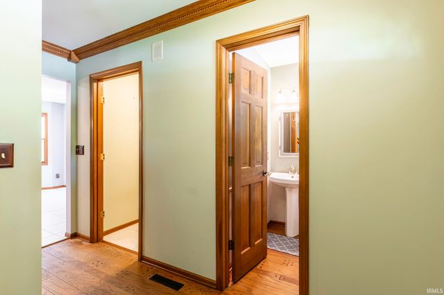 10712 Creek Gap Court, Fort Wayne, IN 46845