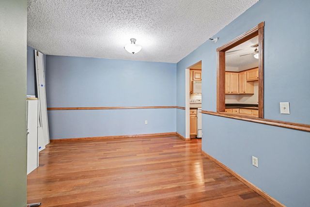 5645 Green Circle Drive 315, Minnetonka, MN 55343