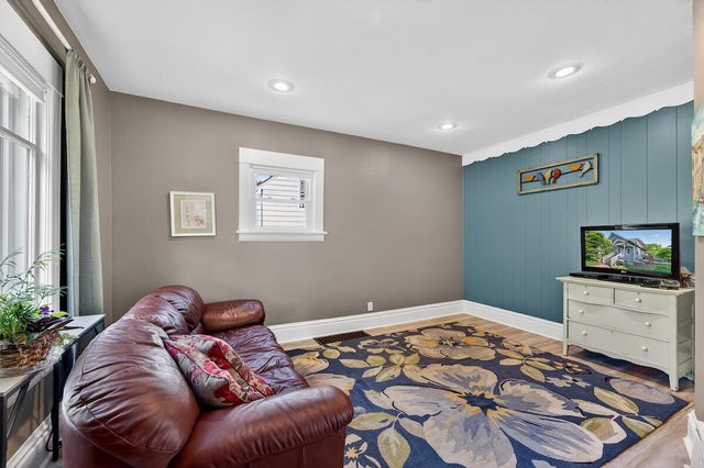 1002 75th STREET, Kenosha, WI 53143