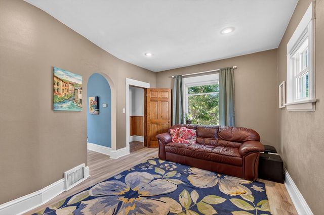 1002 75th STREET, Kenosha, WI 53143