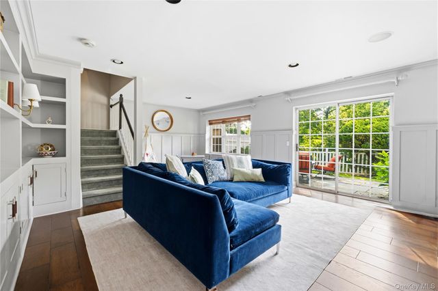 29 Winterberry Lane, Briarcliff Manor, NY 10510
