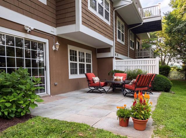 29 Winterberry Lane, Briarcliff Manor, NY 10510