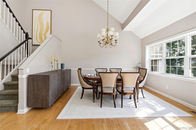 29 Winterberry Lane, Briarcliff Manor, NY 10510