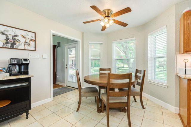5620 County Road 166, Alvin, TX 77511