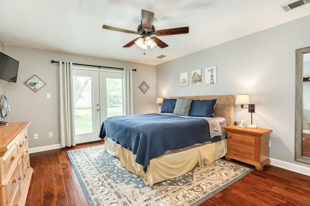5620 County Road 166, Alvin, TX 77511