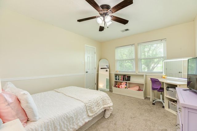 5620 County Road 166, Alvin, TX 77511