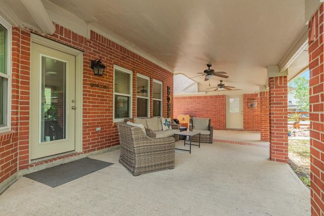 5620 County Road 166, Alvin, TX 77511