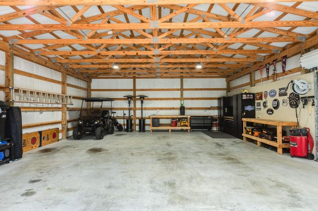 5620 County Road 166, Alvin, TX 77511