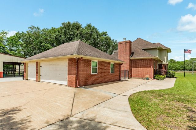 5620 County Road 166, Alvin, TX 77511