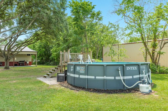 5620 County Road 166, Alvin, TX 77511