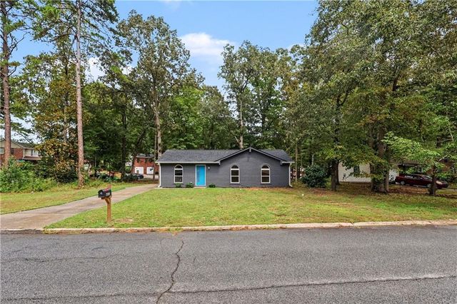 6010 Fieldcrest Drive, Morrow, GA 30260