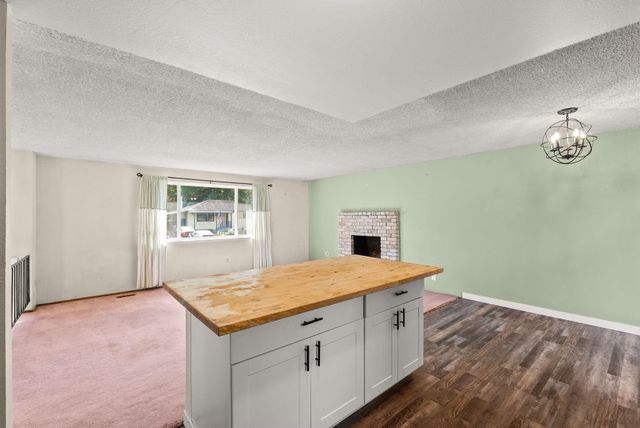 6023 E 12th Ave, Spokane Valley, WA 99212