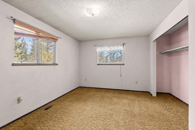 6023 E 12th Ave, Spokane Valley, WA 99212