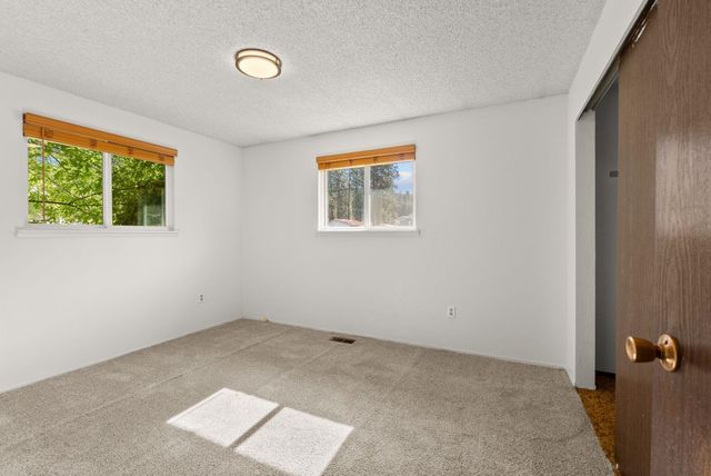 6023 E 12th Ave, Spokane Valley, WA 99212