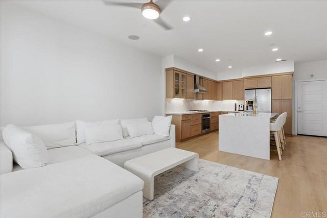 2510 Aperture Circle, San Diego, CA 92108