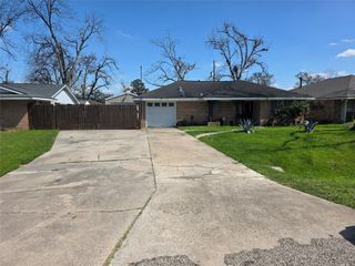 8106 Northline Drive, Houston, TX 77037