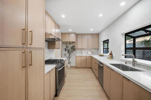 5220 Shady Avenue, San Jose, CA 95129