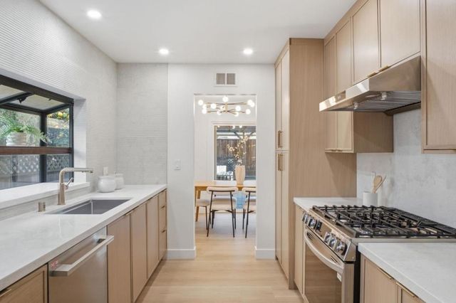 5220 Shady Avenue, San Jose, CA 95129