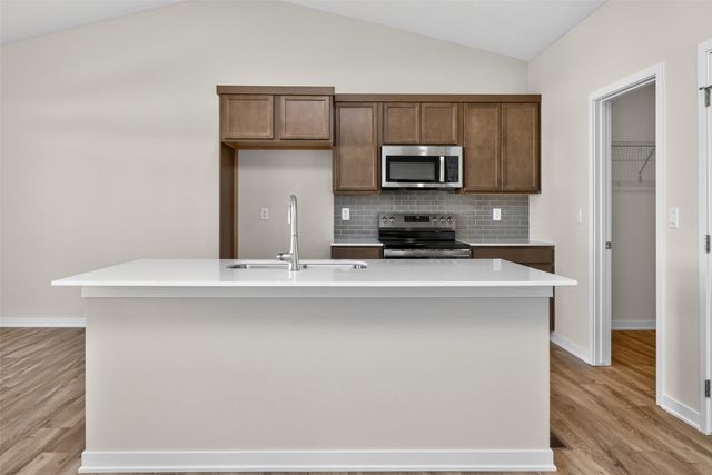 1035 NW Yorktown Drive, Waukee, IA 50263