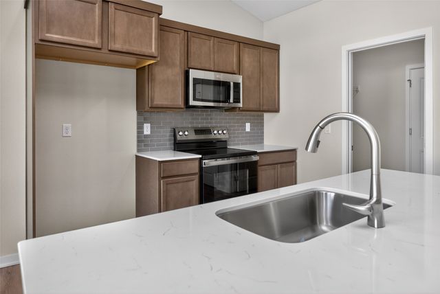 1035 NW Yorktown Drive, Waukee, IA 50263