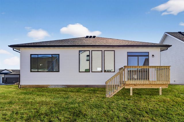 1035 NW Yorktown Drive, Waukee, IA 50263