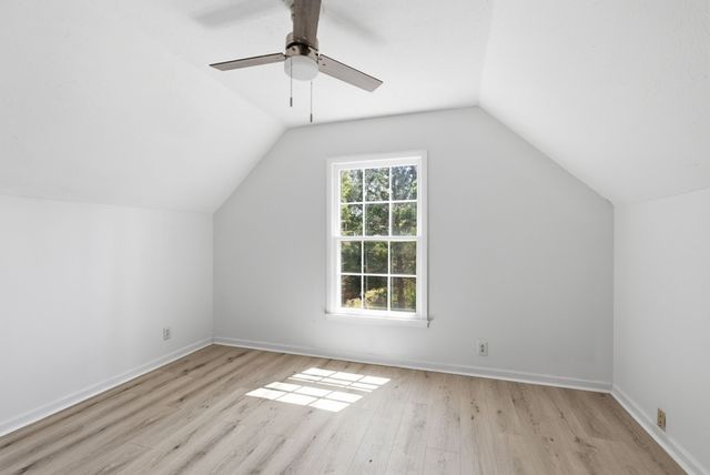 800 R S Bradley Blvd, Clarksville, TN 37042