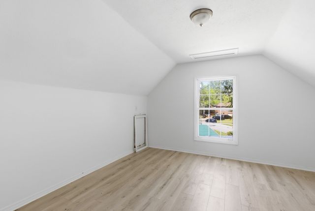 800 R S Bradley Blvd, Clarksville, TN 37042