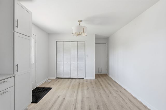 800 R S Bradley Blvd, Clarksville, TN 37042