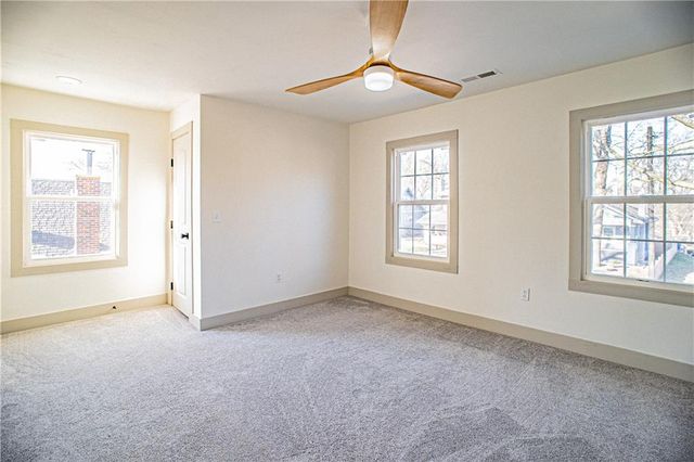 1701 S Arlington Avenue, Independence, MO 64052