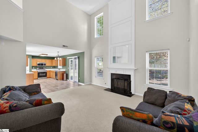 205 Summitbluff Drive, Greenville, SC 29617