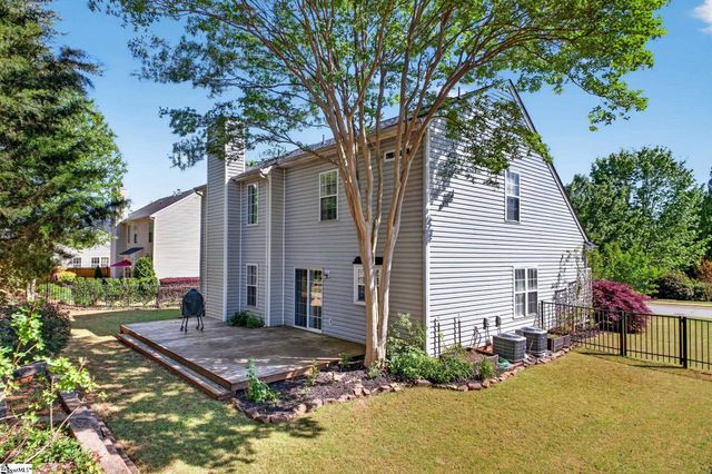 205 Summitbluff Drive, Greenville, SC 29617