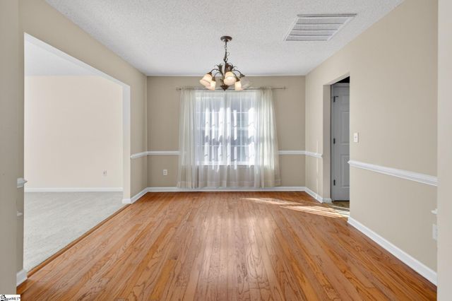 205 Summitbluff Drive, Greenville, SC 29617