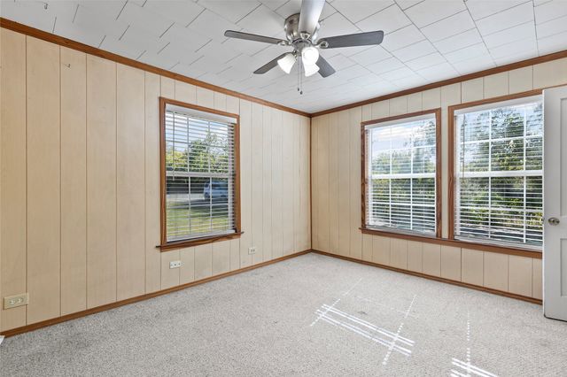 962 Hwy 50, Ladonia, TX 75449