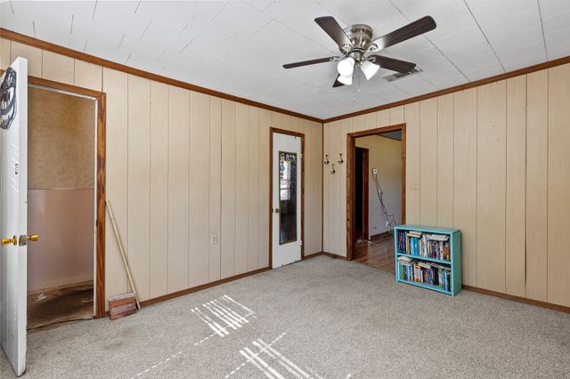 962 Hwy 50, Ladonia, TX 75449