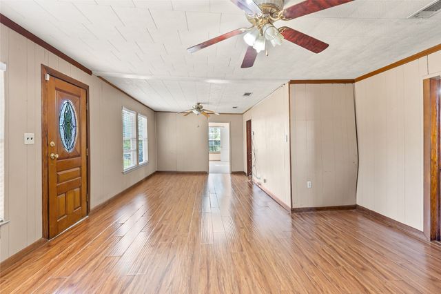 962 Hwy 50, Ladonia, TX 75449