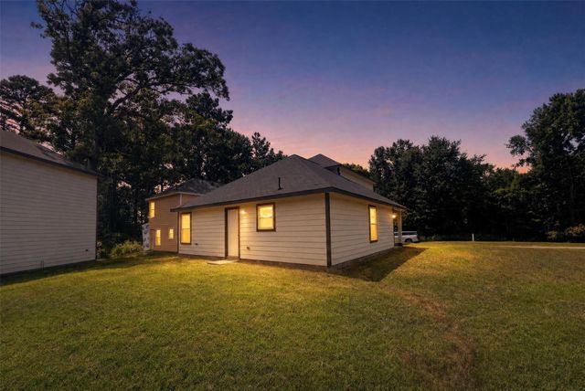 761 Plum Tree, Livingston, TX 77351